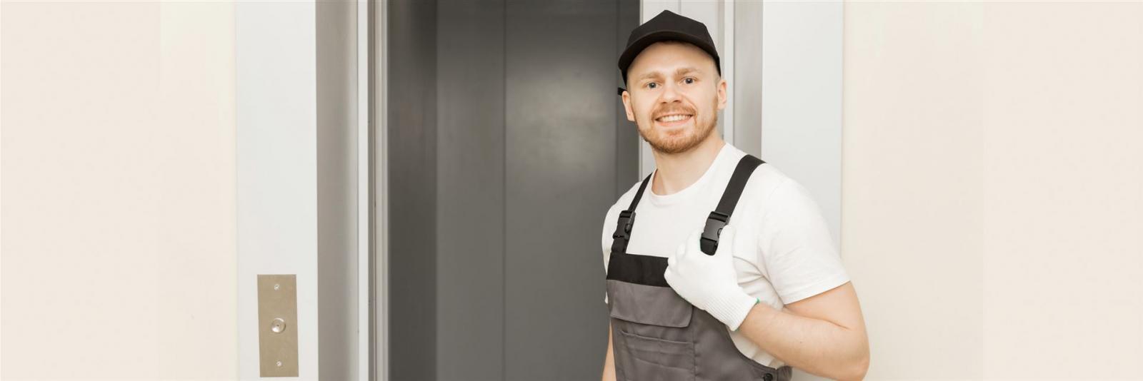 Die Sicherheitsunterweisung für Aufzüge ist ein wichtiger Bestandteil des betrieblichen Arbeitsschutzes und der Unfallverhütung in einem Großunternehmen